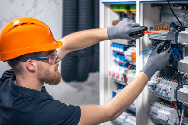 Best Affordable Emergency Electrician  in Villa Hills, KY